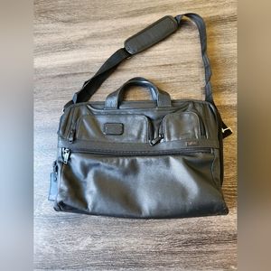 Tumi Alpha 2 Large Laptop Leather Bag